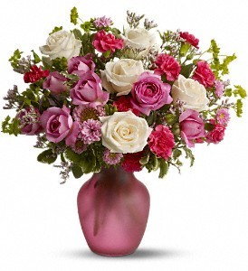 Rose Medley – new baby bouquet, flower delivery across Europe