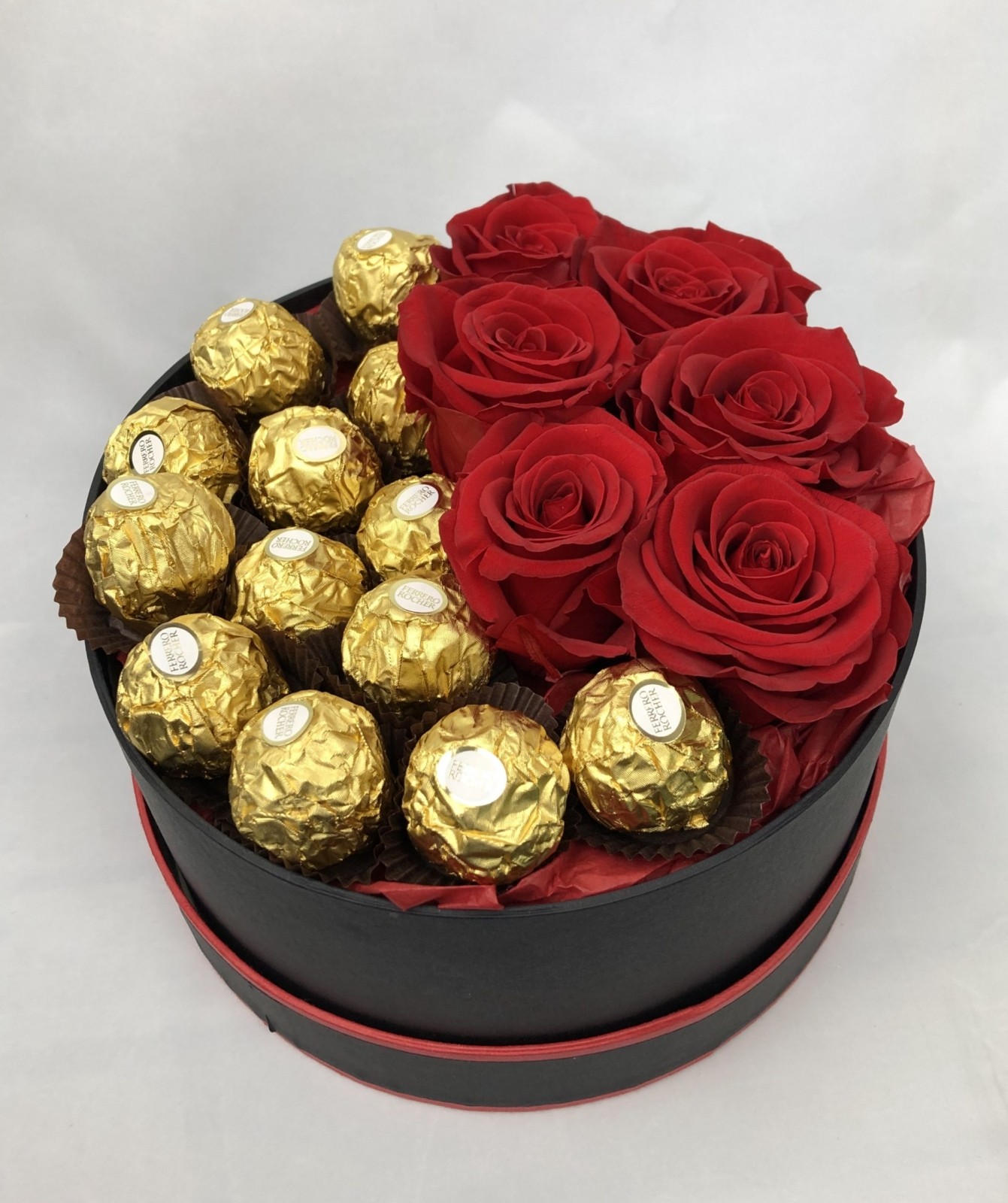 I Love You Box – rose bouquet, flower delivery across Europe