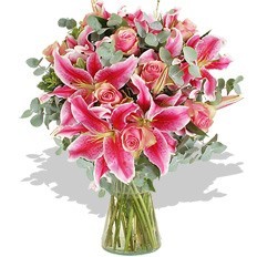 Happy – anniversary bouquet, flower delivery across Europe