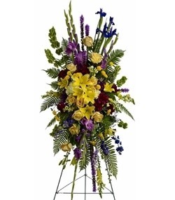 Yellow Teardrop Arrangement – funeral flowers, delivered to any cemetery in Europe